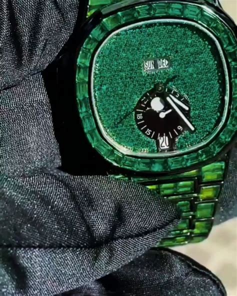 green emerald patek philippe price